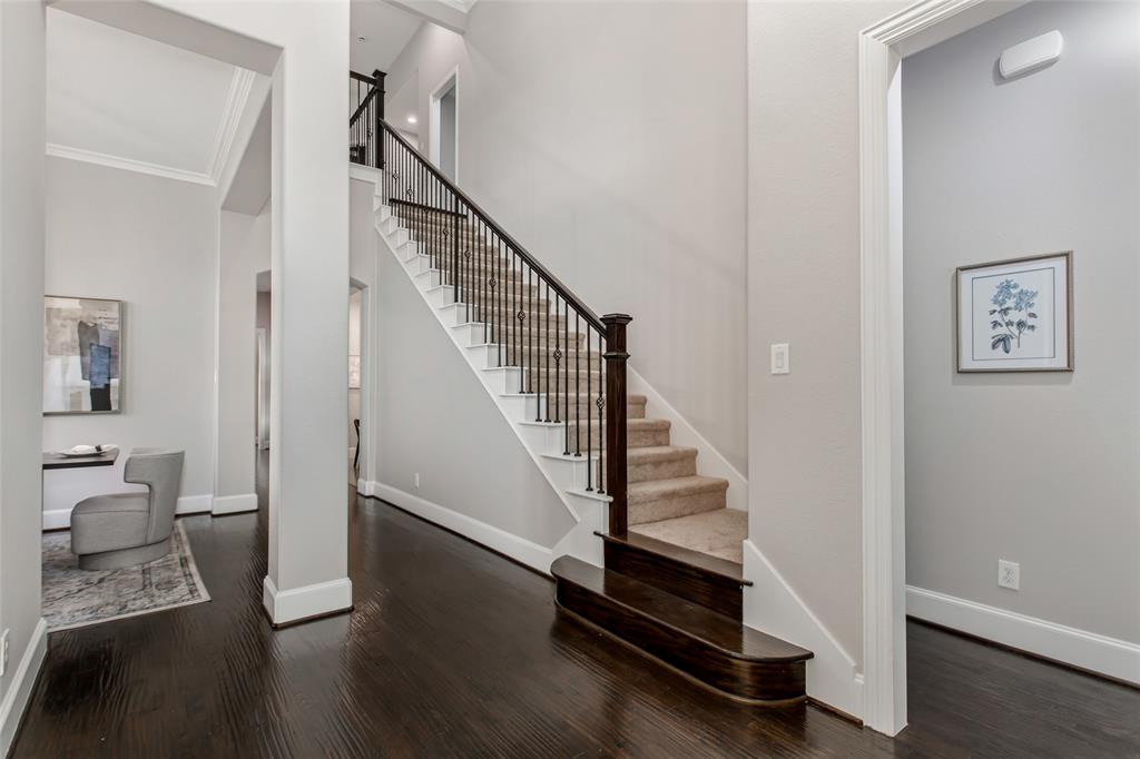 844 Veneto Drive Property Photo 4