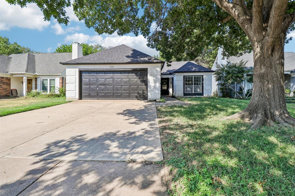 7721 Waxwing Circle Property Photo 1