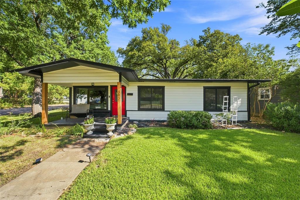 3921 Austin Avenue Property Photo 1