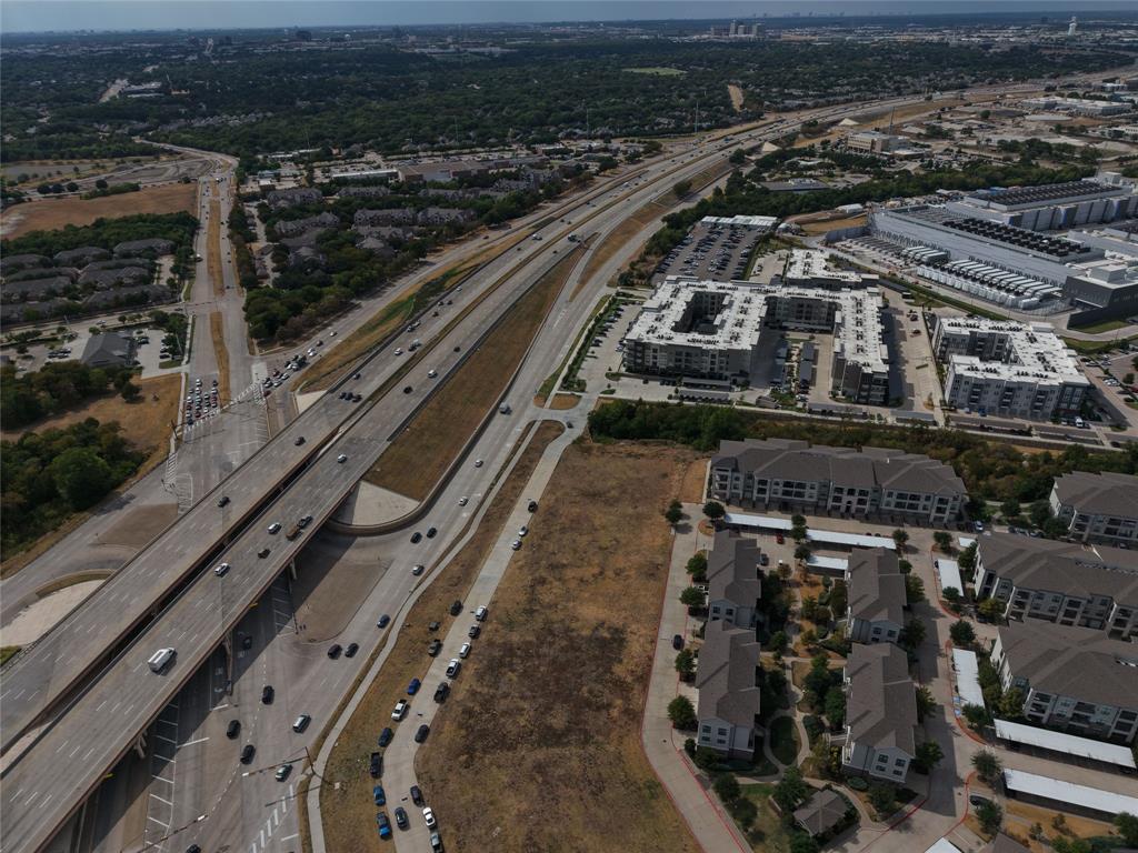 6600 N President George Bush Highway Property Photo 3