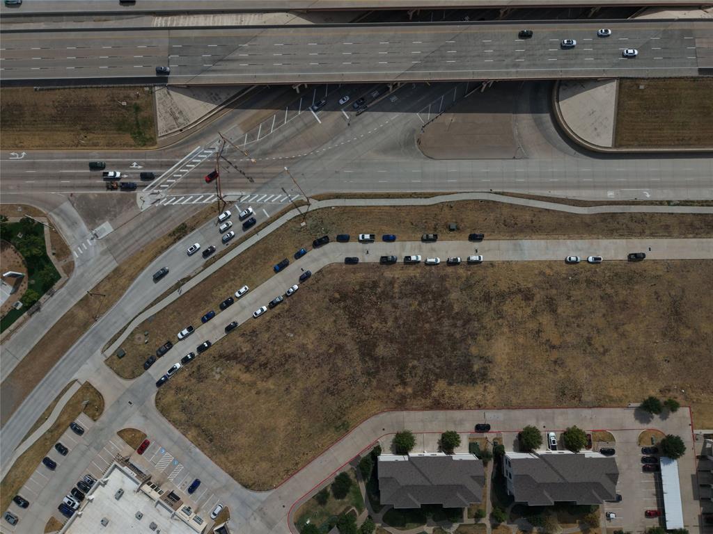 6600 N President George Bush Highway Property Photo 4