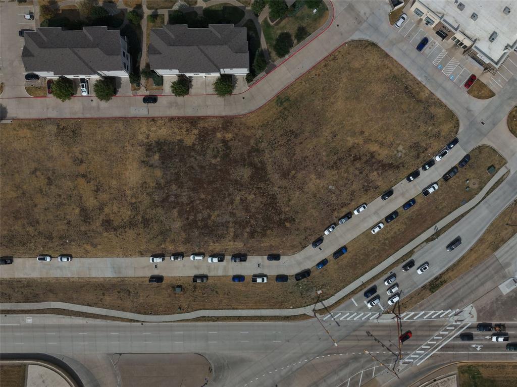 6600 N President George Bush Highway Property Photo 8