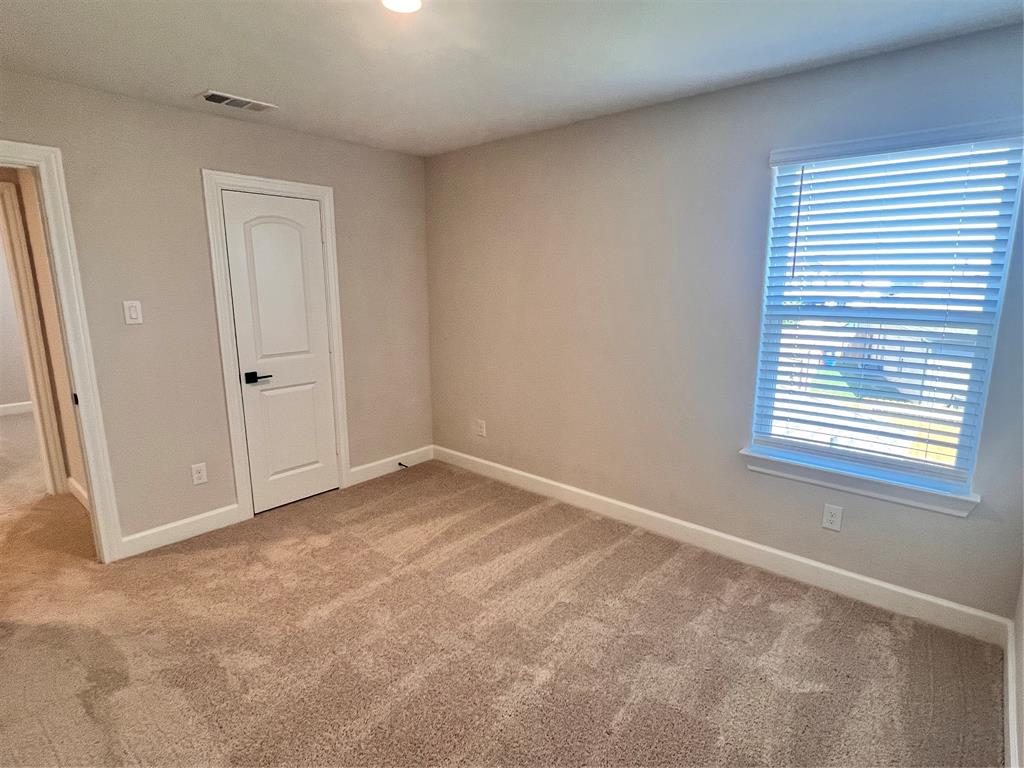 1216 Princeton Heights Property Photo 6