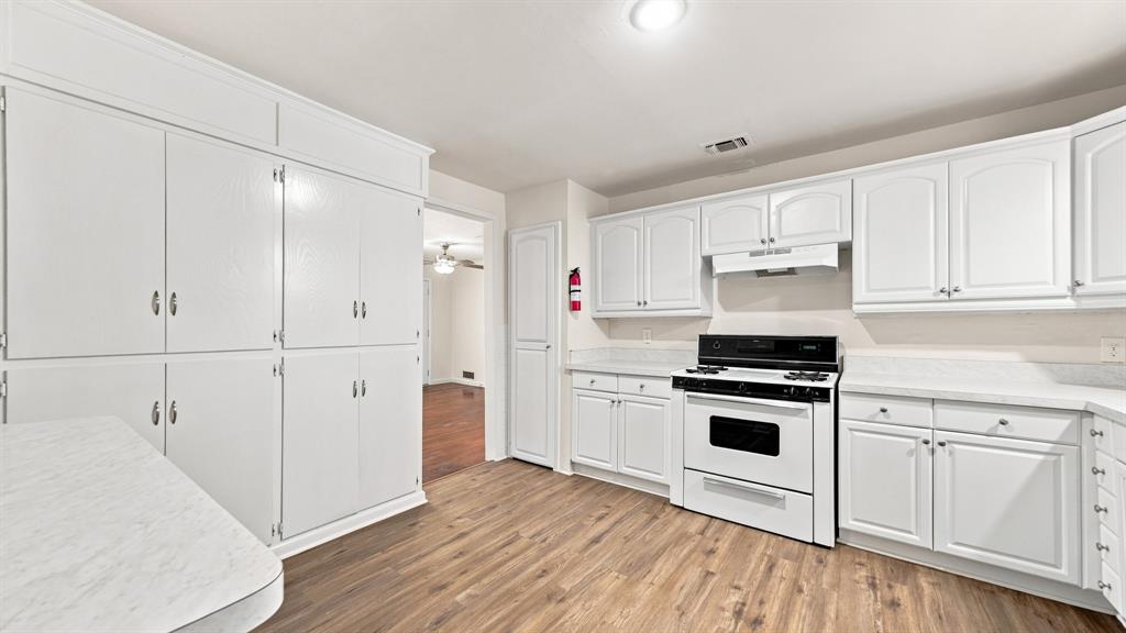 3008 Miller Avenue Property Photo 13