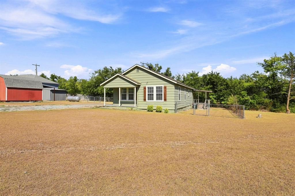 2626 Dripping Springs Road Property Photo 3