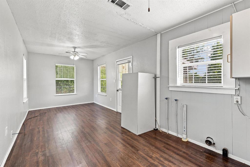 2626 Dripping Springs Road Property Photo 8