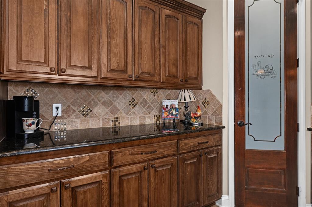 5319 Barberry Lane Property Photo 10