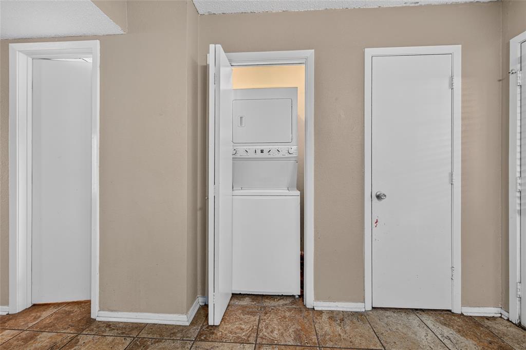 929 Hickory Street 18 Property Photo 19
