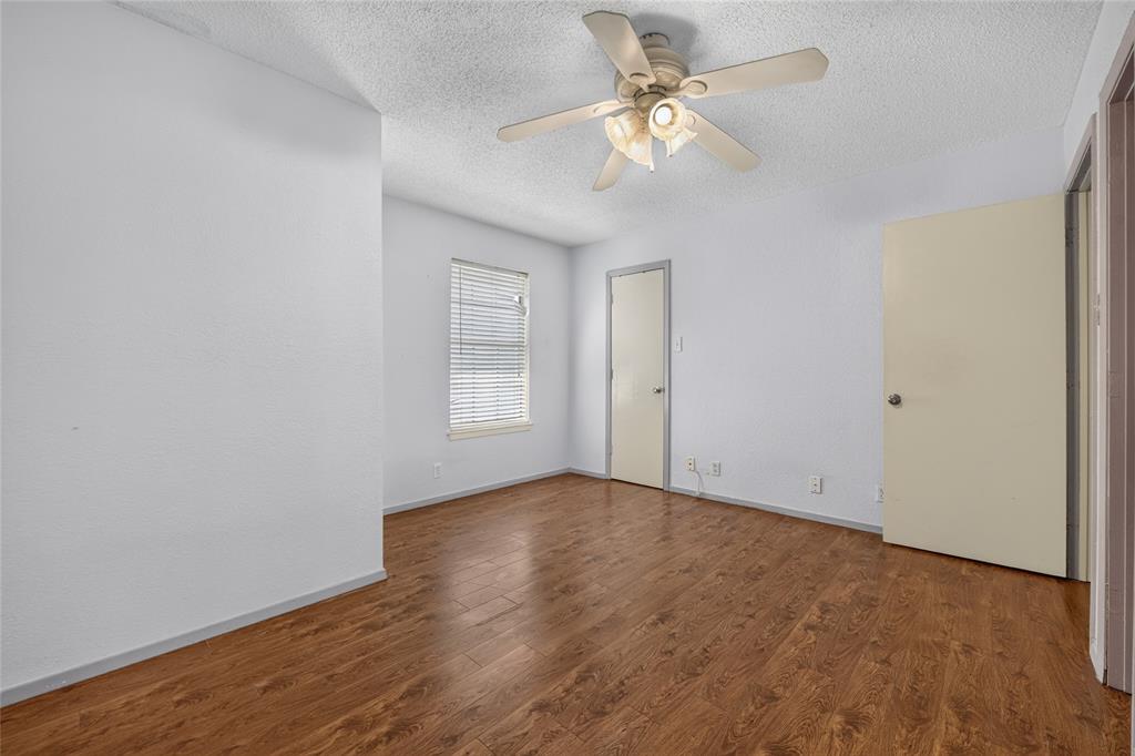 929 Hickory Street 18 Property Photo 25
