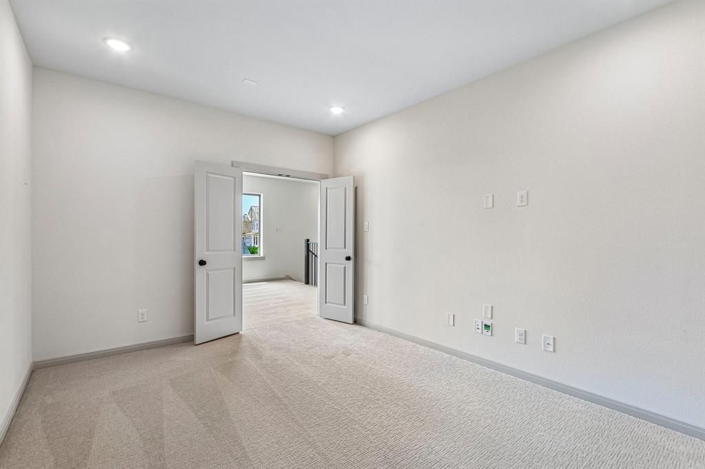1109 Wheatgrass Mews Property Photo 16