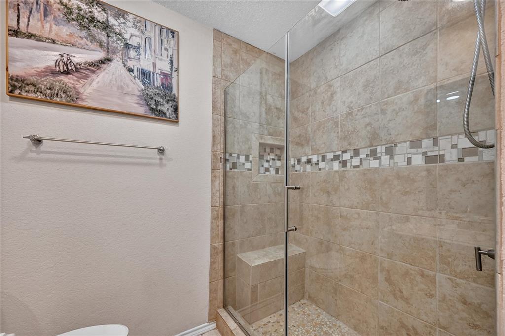 7624 Skylake Drive Property Photo 22