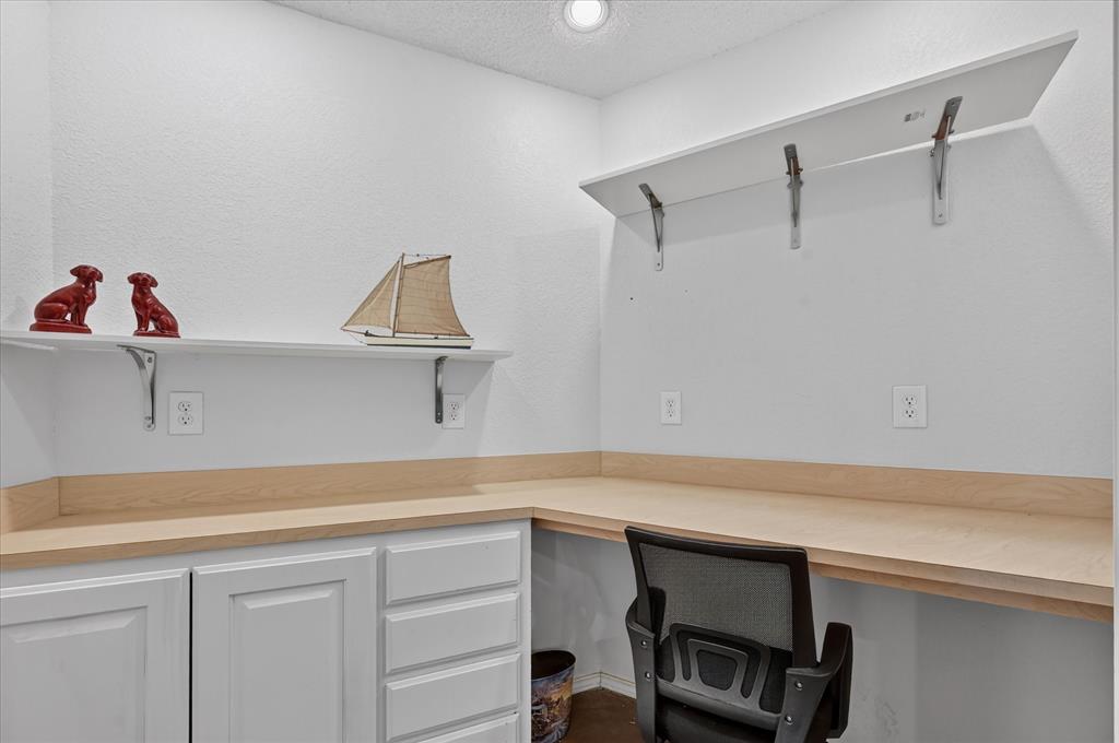 7624 Skylake Drive Property Photo 29