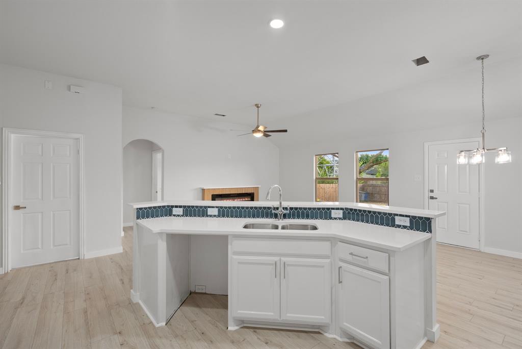 6641 Happy Trails Drive Property Photo 6