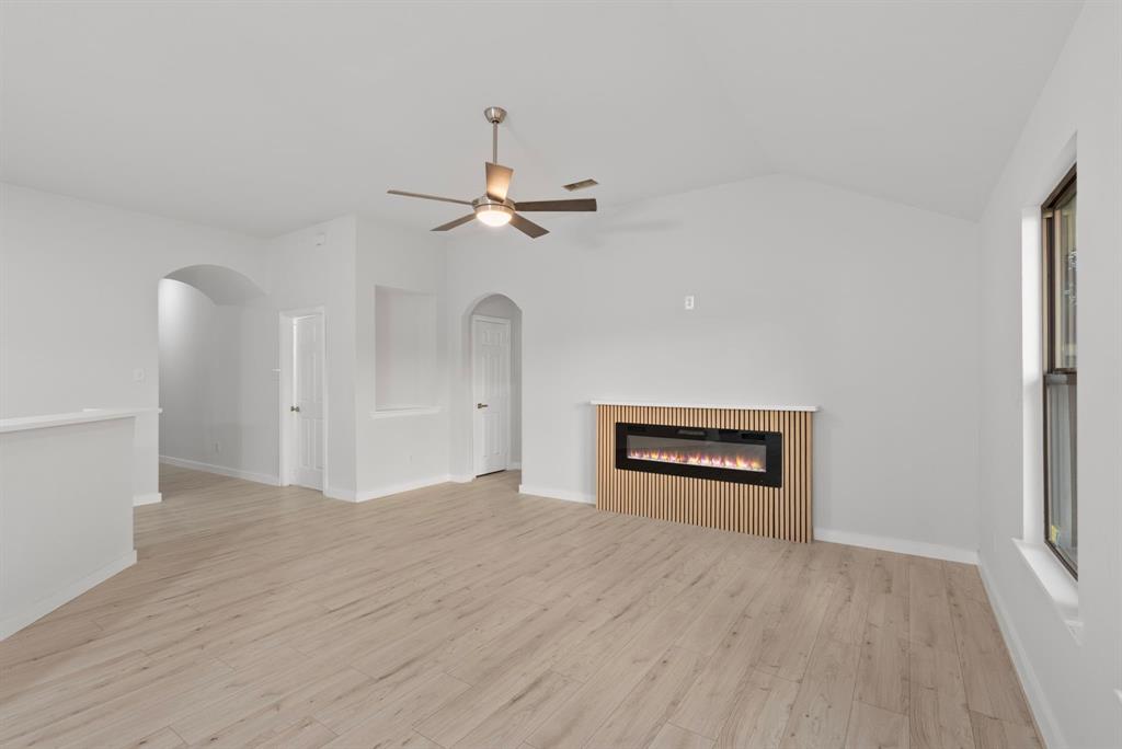 6641 Happy Trails Drive Property Photo 8