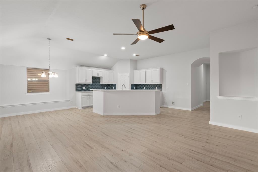 6641 Happy Trails Drive Property Photo 9