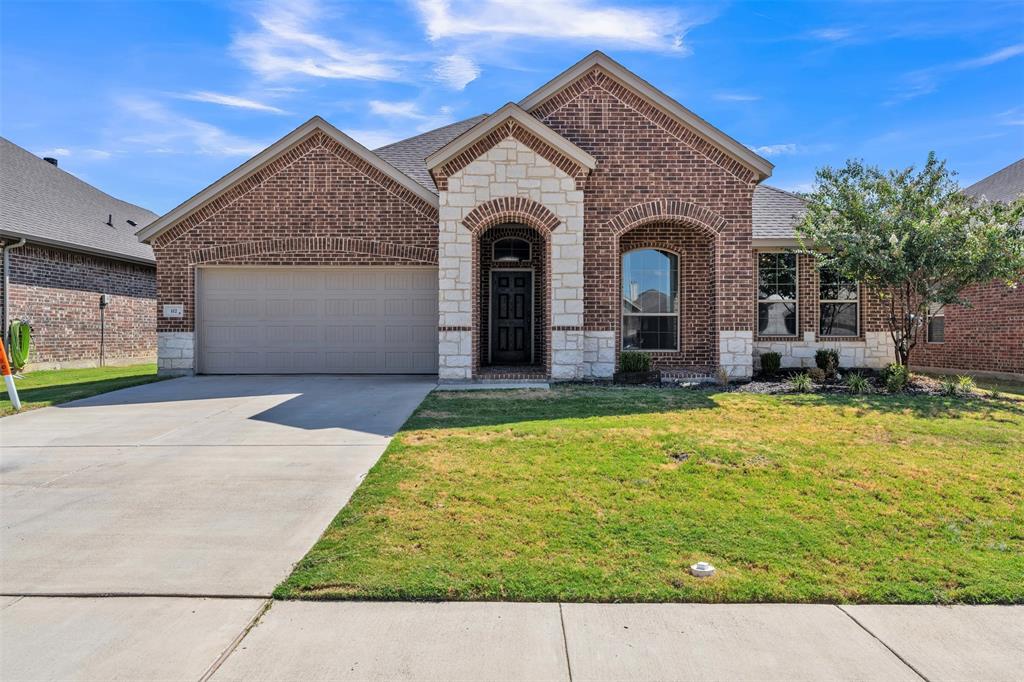 112 Constitution Drive Property Photo 1