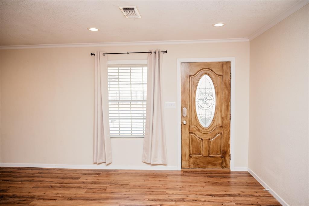 1102 Conner Property Photo 4