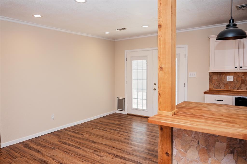 1102 Conner Property Photo 12