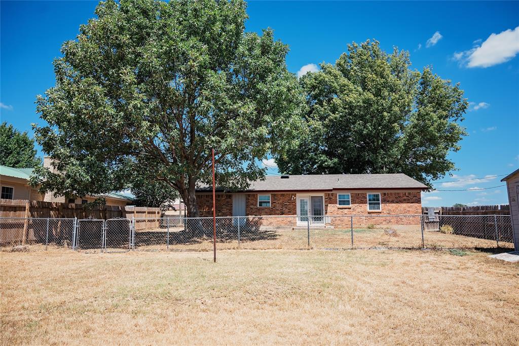 1102 Conner Property Photo 32