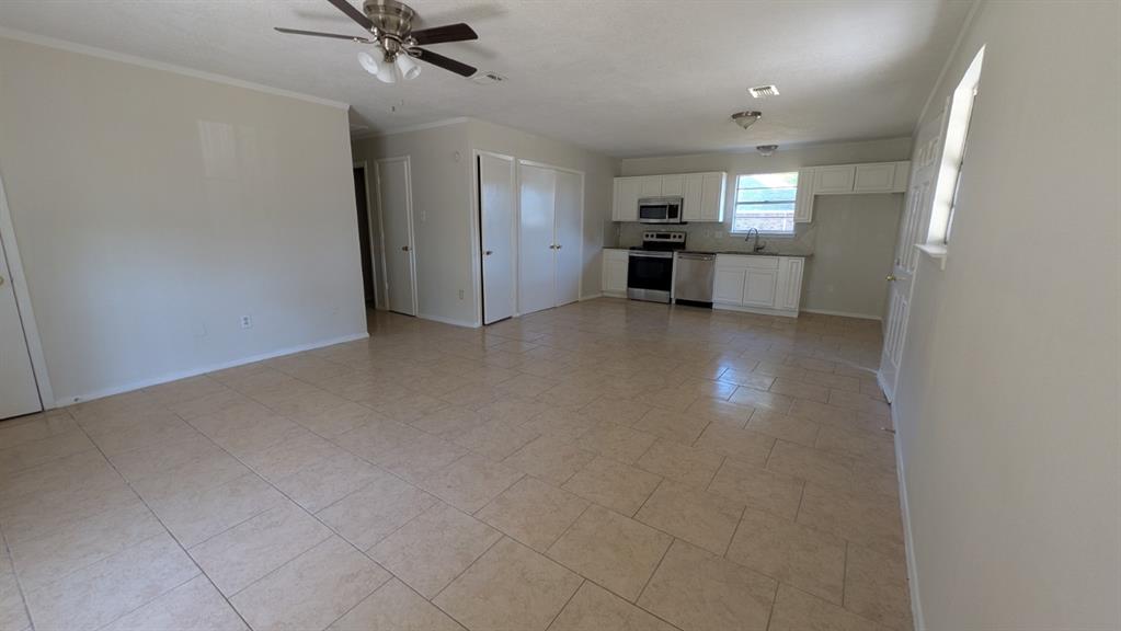 101 Pecan Street Property Photo 4