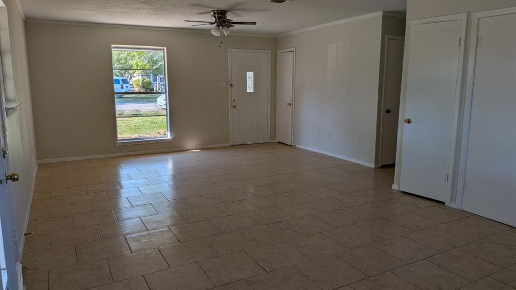 101 Pecan Street Property Photo 7