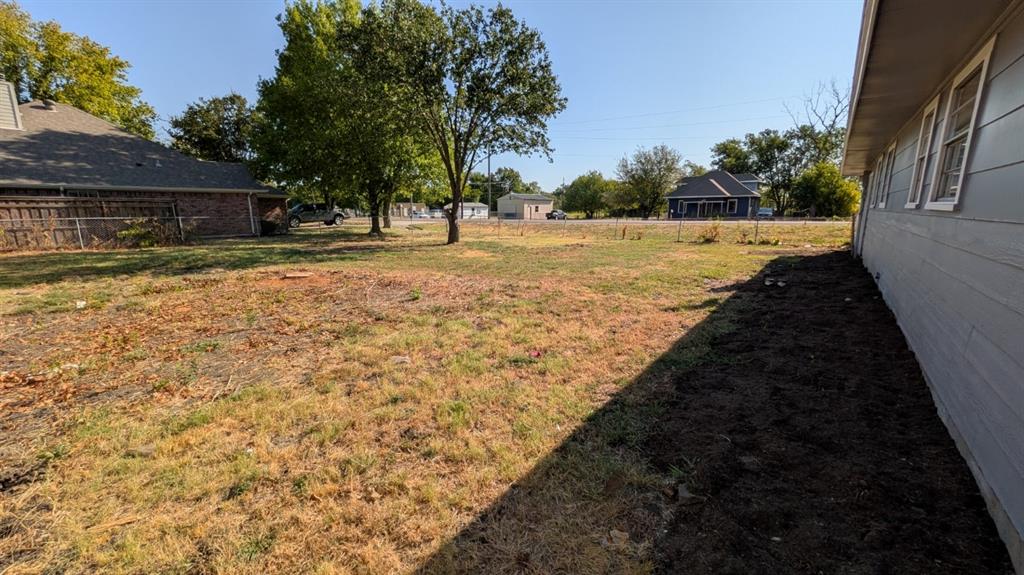 101 Pecan Street Property Photo 13