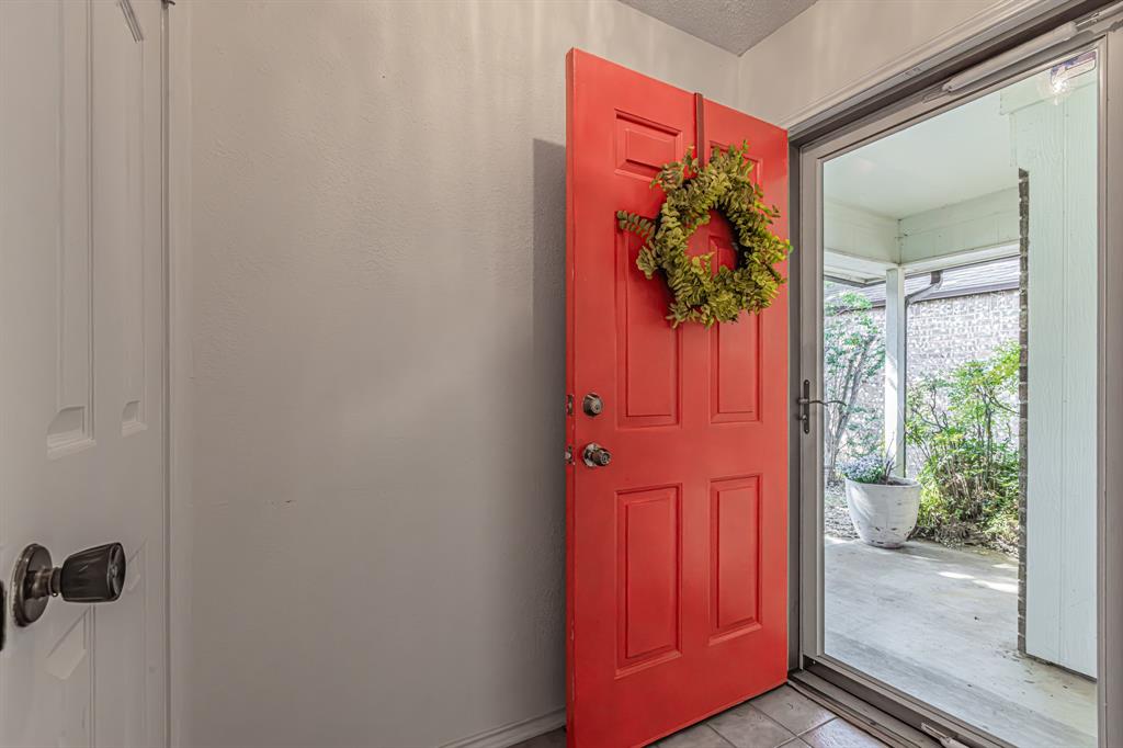 1724 Red Bud Lane Property Photo 3