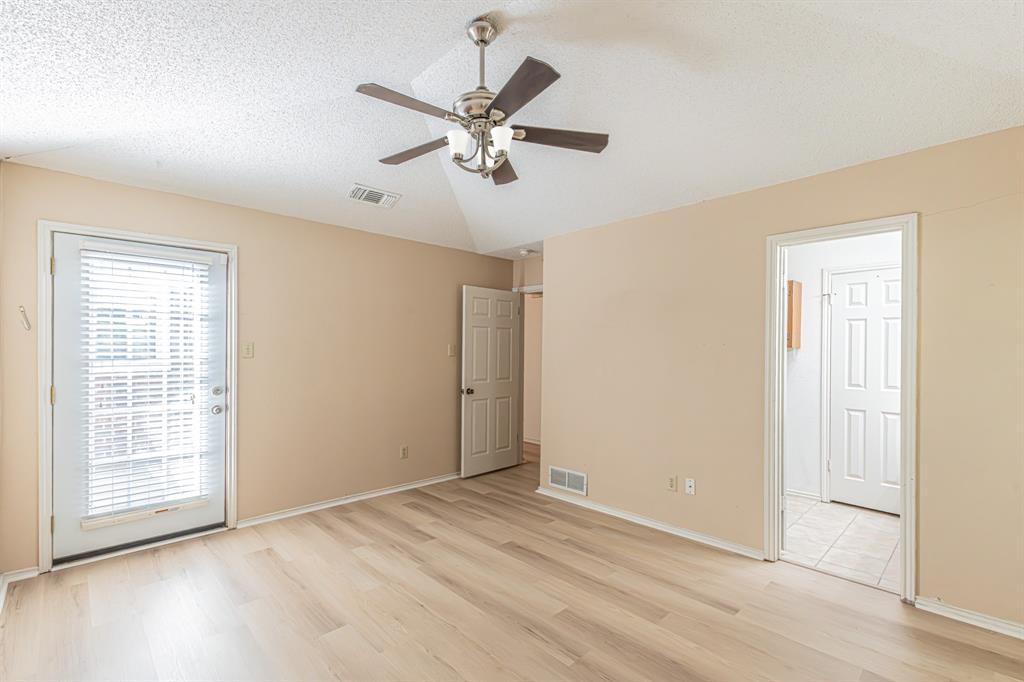 1724 Red Bud Lane Property Photo 23