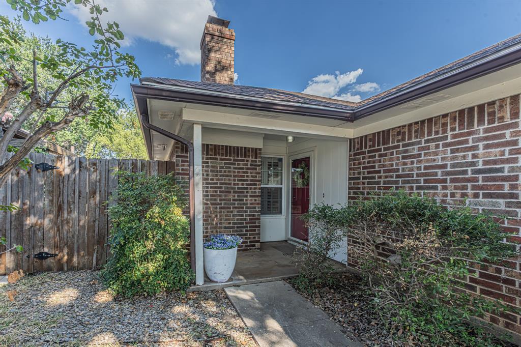 1724 Red Bud Lane Property Photo 28