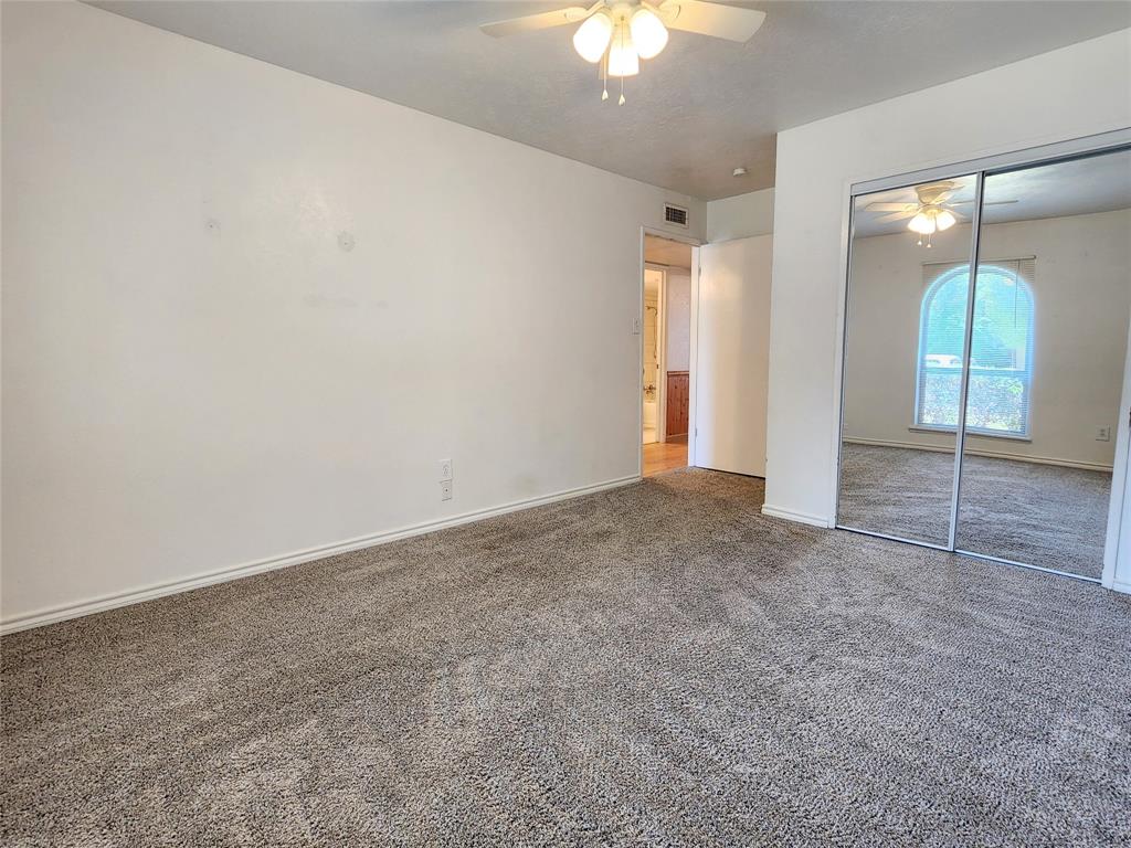 5400 Ragan Drive Property Photo 17