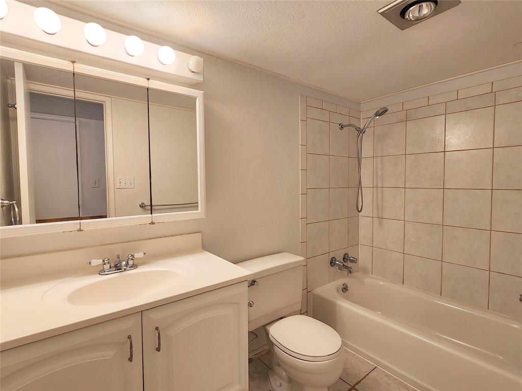 5400 Ragan Drive Property Photo 18