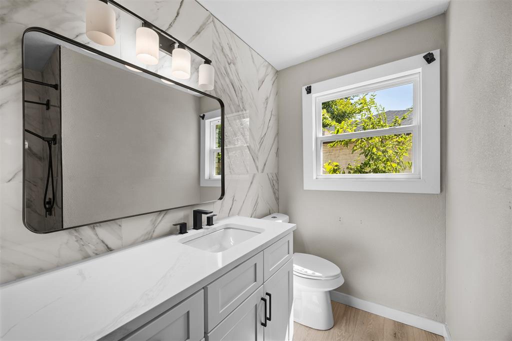 1221 Greenway Drive Property Photo 16