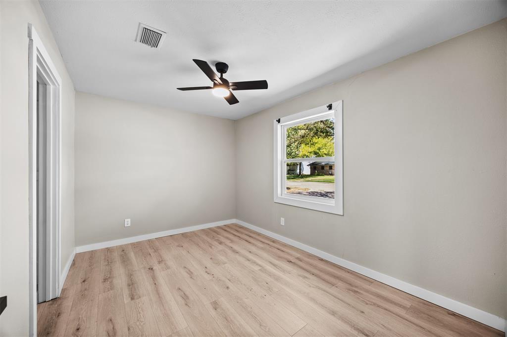 1221 Greenway Drive Property Photo 21