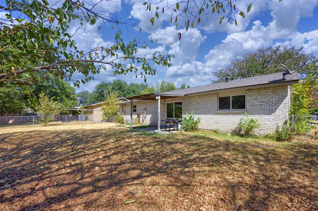1221 Greenway Drive Property Photo 23