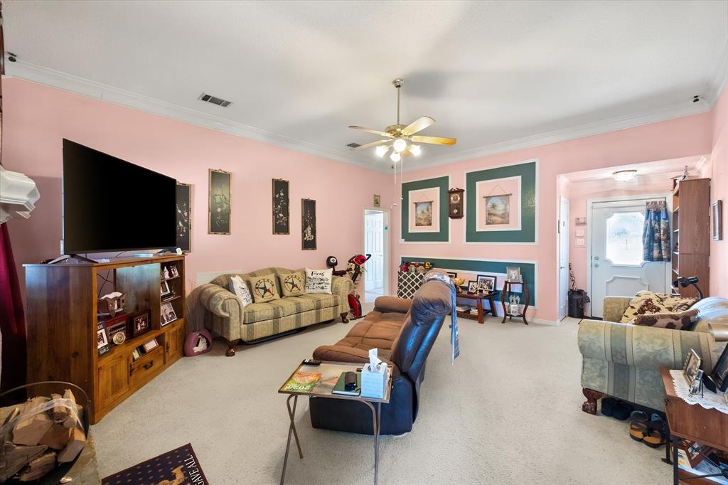 649 E Reindeer Road Property Photo 2