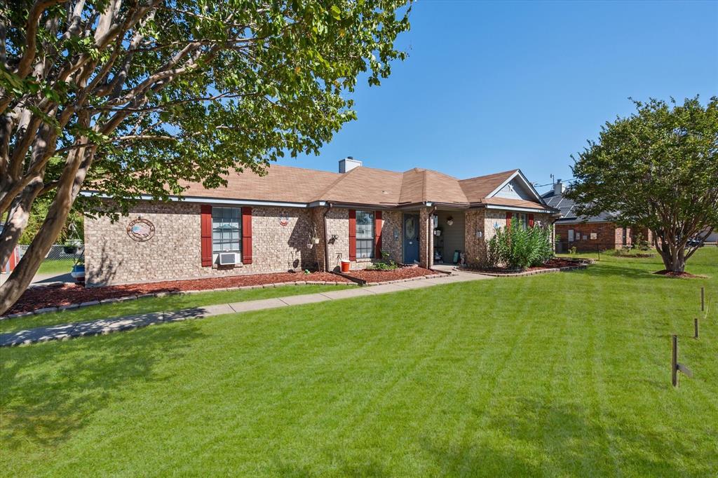 649 E Reindeer Road Property Photo 24