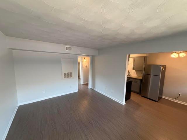 723 N Marsalis Avenue 208 Property Photo 2