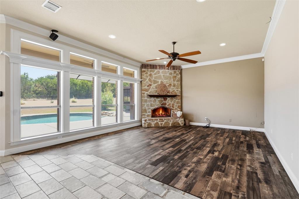454 Stone Mountain Court Property Photo 6