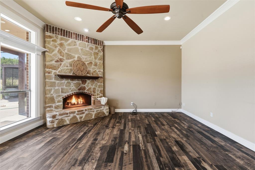 454 Stone Mountain Court Property Photo 7