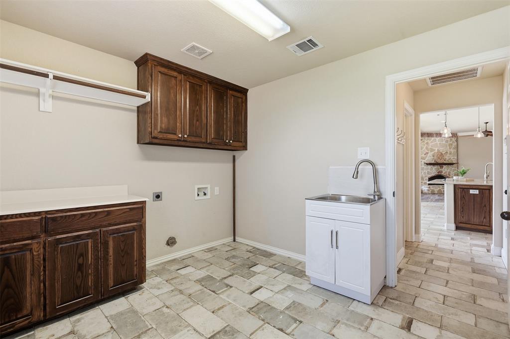 454 Stone Mountain Court Property Photo 27
