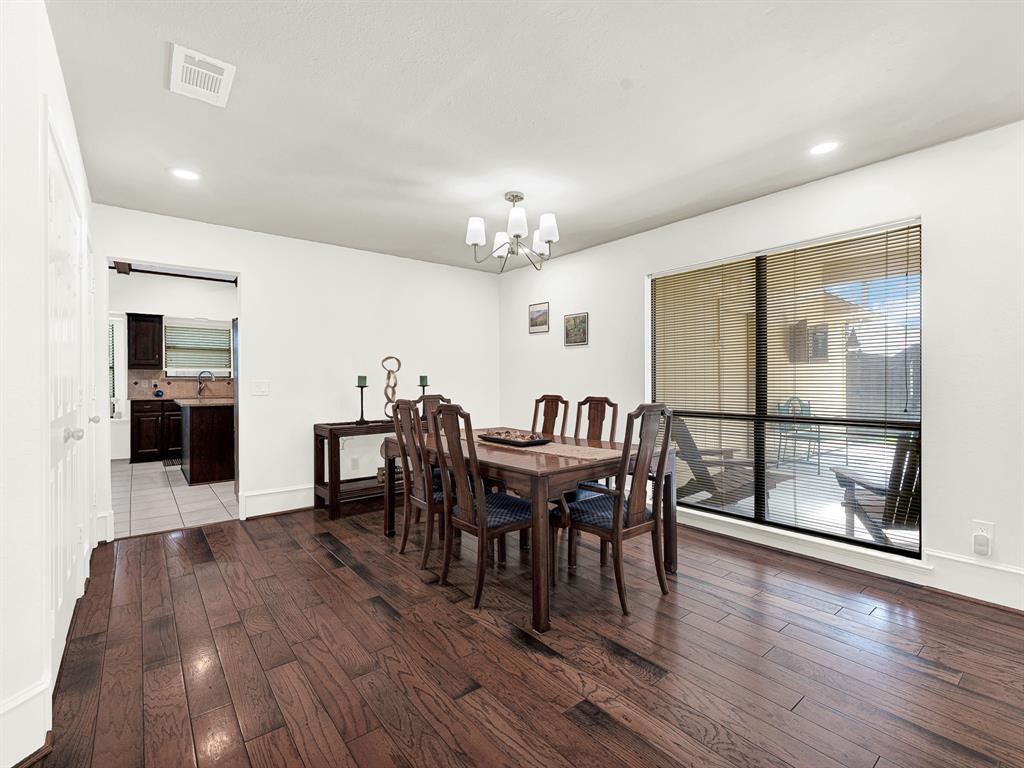 3304 Ashington Lane Property Photo 7