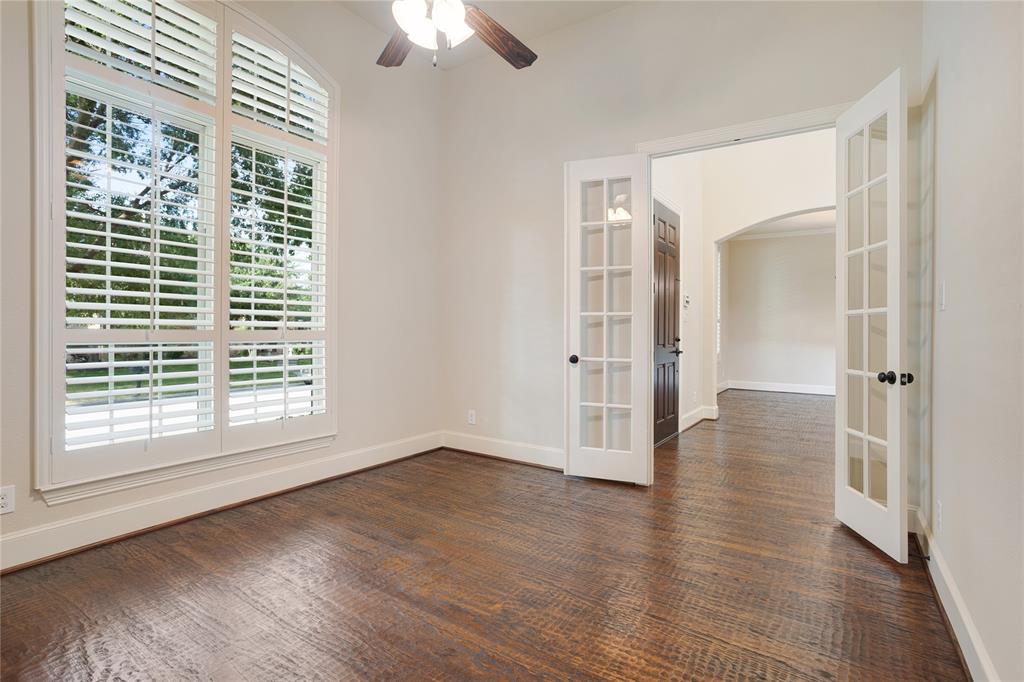 860 Bear Crossing Drive Property Photo 5