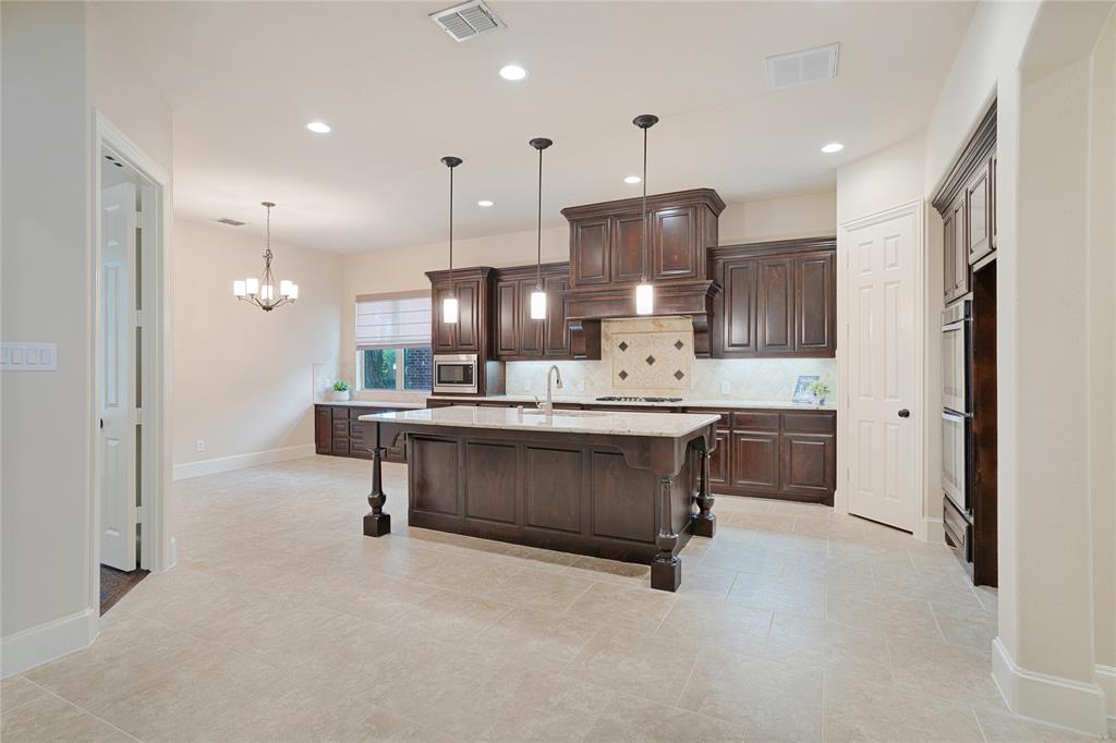 860 Bear Crossing Drive Property Photo 11