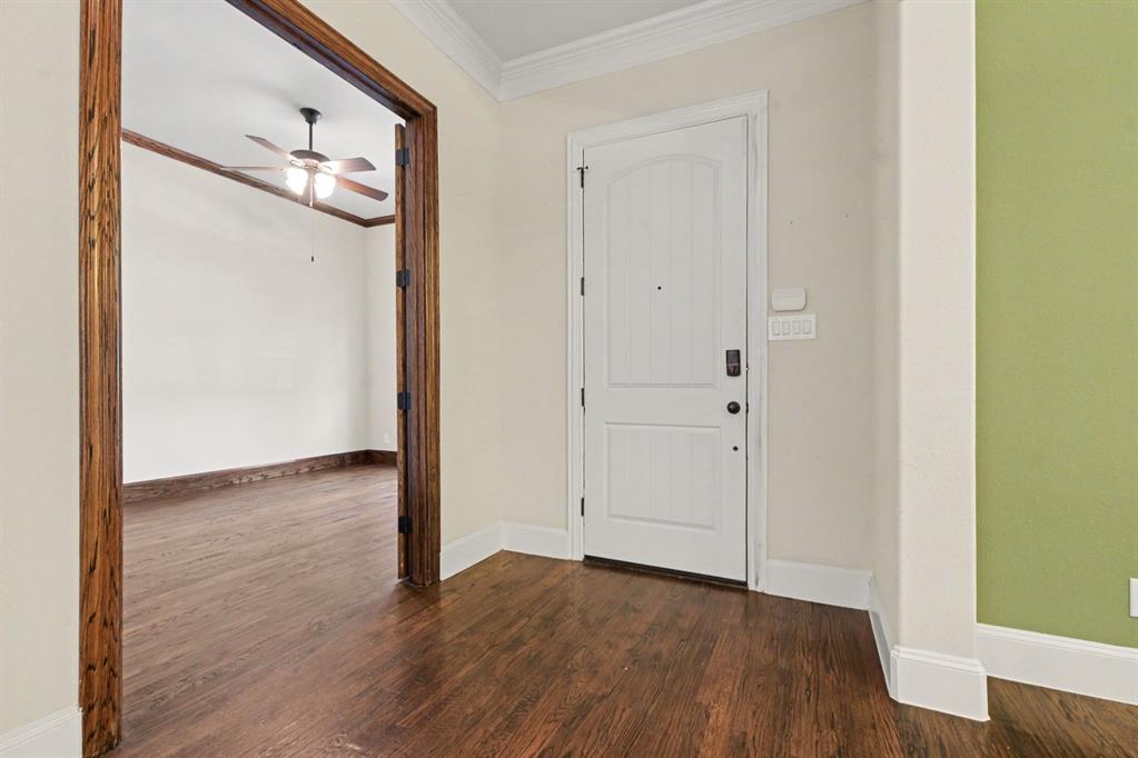13459 Clifton Drive Property Photo 8