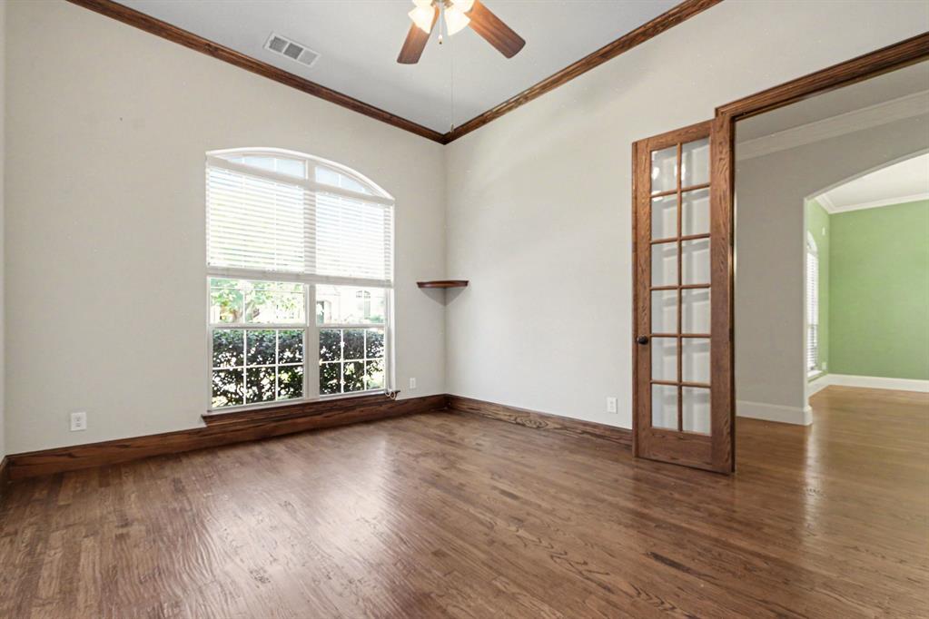 13459 Clifton Drive Property Photo 9