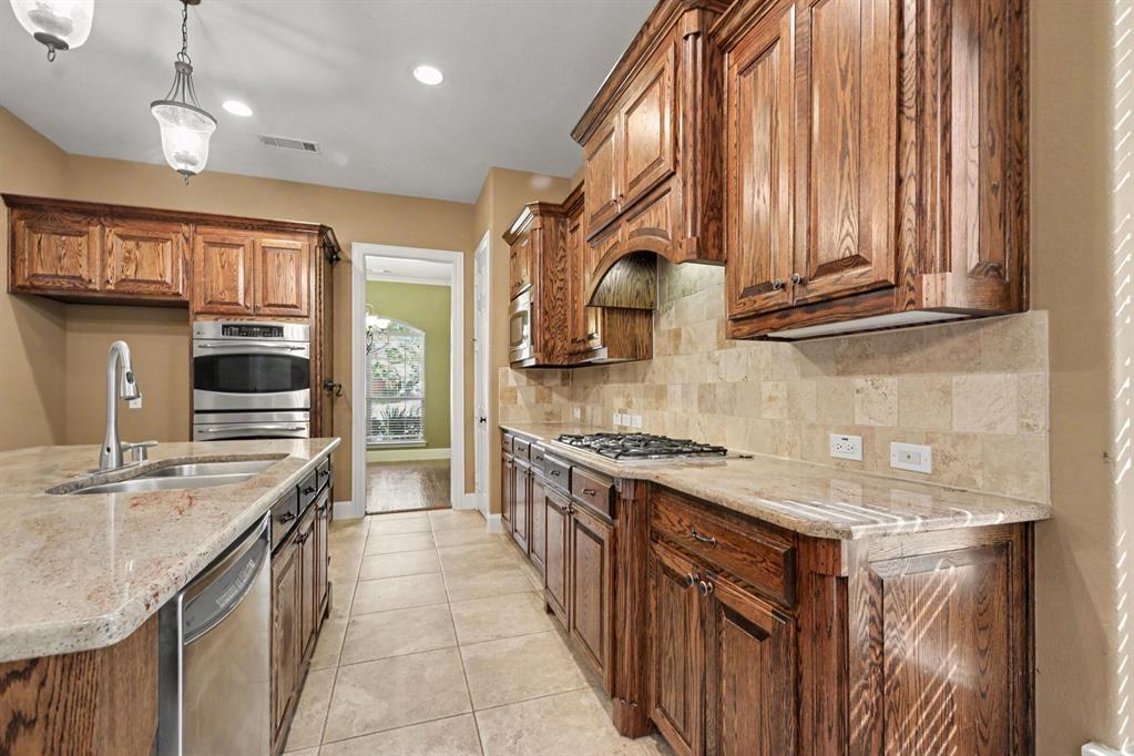 13459 Clifton Drive Property Photo 13