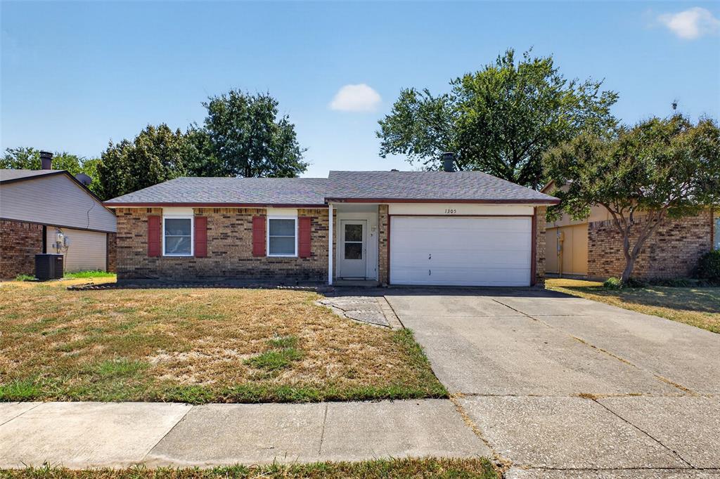 1305 Clark Trail Property Photo 1