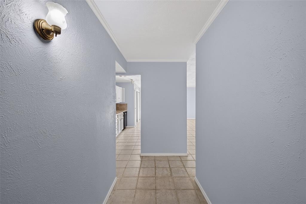 1305 Clark Trail Property Photo 7