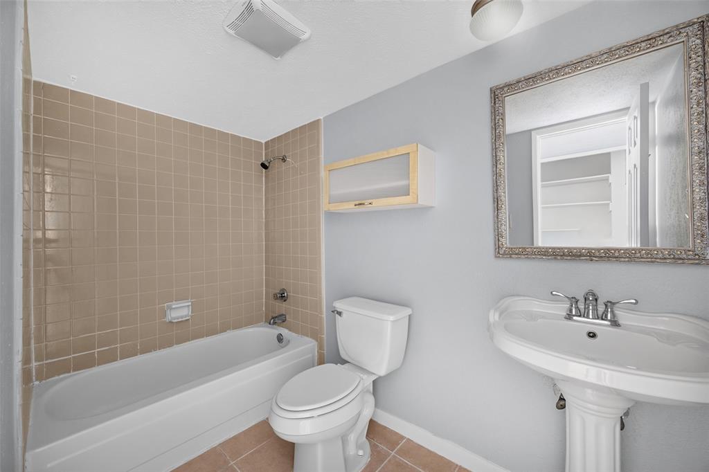 1305 Clark Trail Property Photo 19