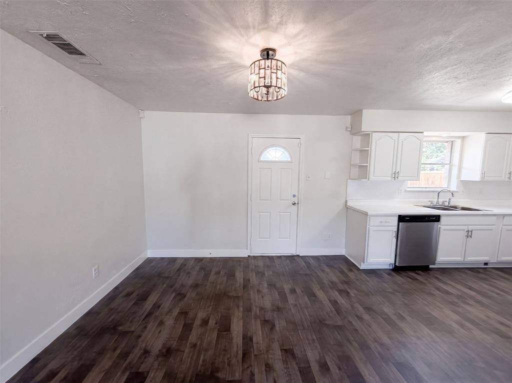 8540 Foxwood Lane Property Photo 13